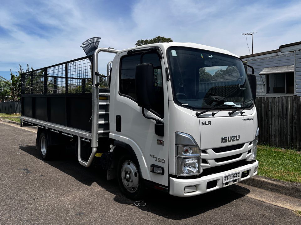Isuzu NLR 2.5t Waste Truck